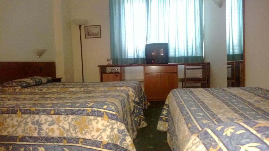 Park Hotel Galileo Reggello Extérieur photo